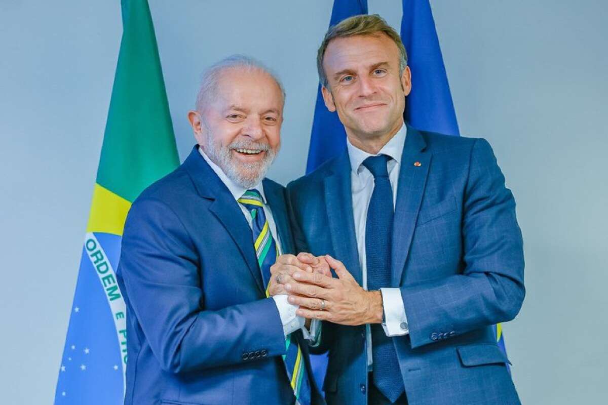 Presidente Lula reúne-se com Emmanuel Macron e dialogam sobre a cooperação entre os dois países e o conflito na Ucrânia | FTN Brasil