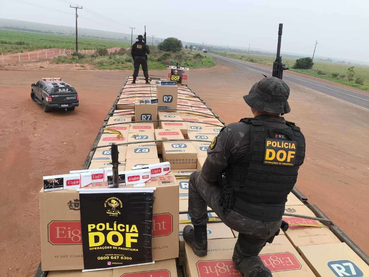 DOF apreende no Mato Grosso do Sul carga milionária de cigarros em carreta roubada no Paraná | FTN Brasil