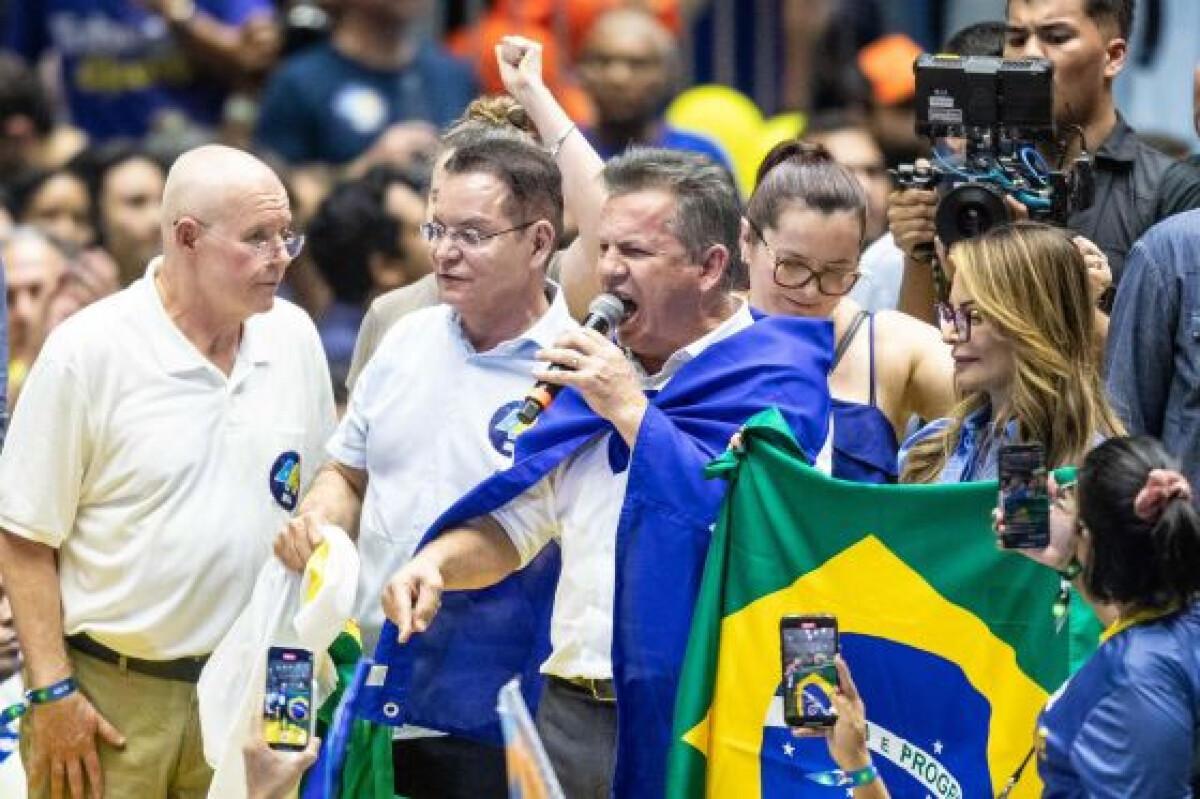 Lideranças Políticas pedem voto a Botelho, que agradece calor do eleitor cuiabano em campanha | FTN Brasil