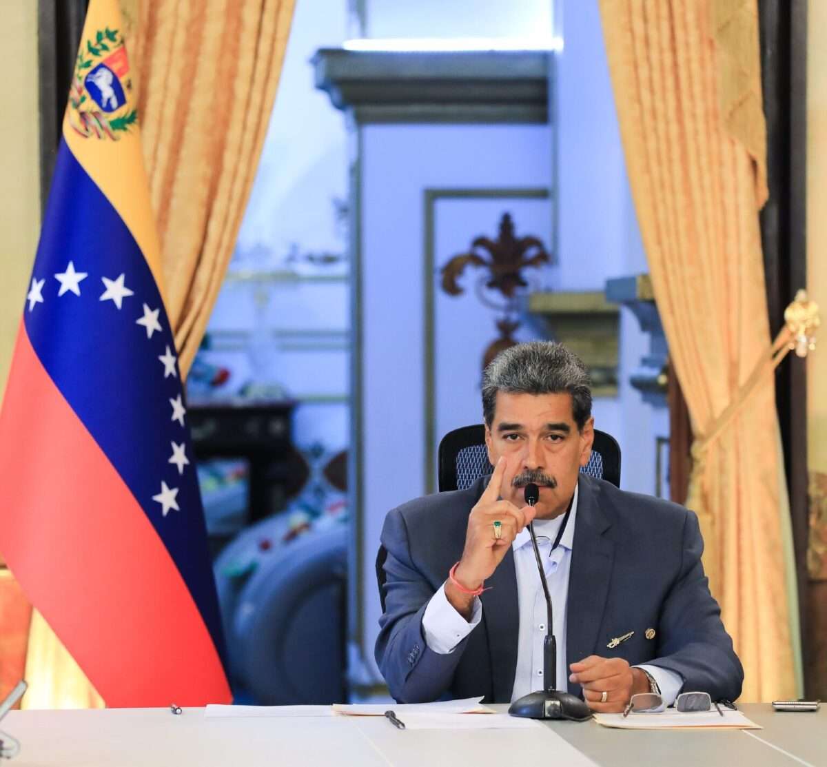 Maduro convoca embaixador e aumenta crise entre Brasil e Venezuela | FTN Brasil