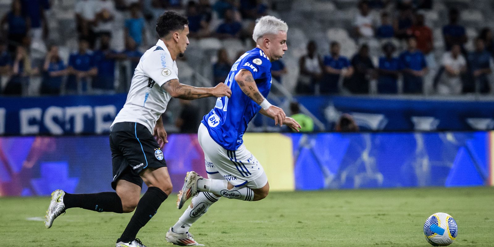 Cruzeiro e Grêmio ficam no 1 a 1 pelo Brasileiro