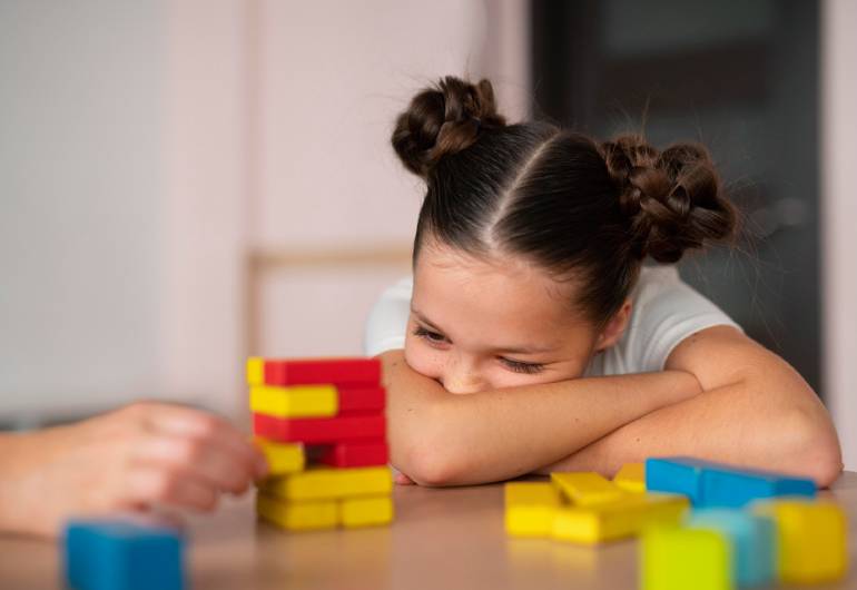 O impacto da escola na identificação e no apoio a alunos com TDAH