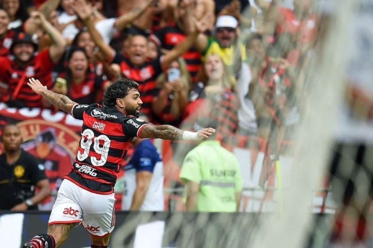 Gabigol marca e Flamengo empata em despedida de ídolo no Maracanã | FTN Brasil