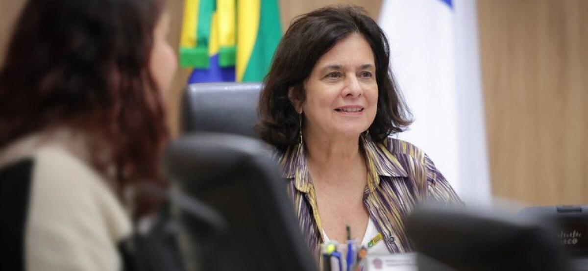 “Reposta a emergências sanitárias exige ação coordenada e liderança do Ministério da Saúde”, diz Nísia Trindade | FTN Brasil