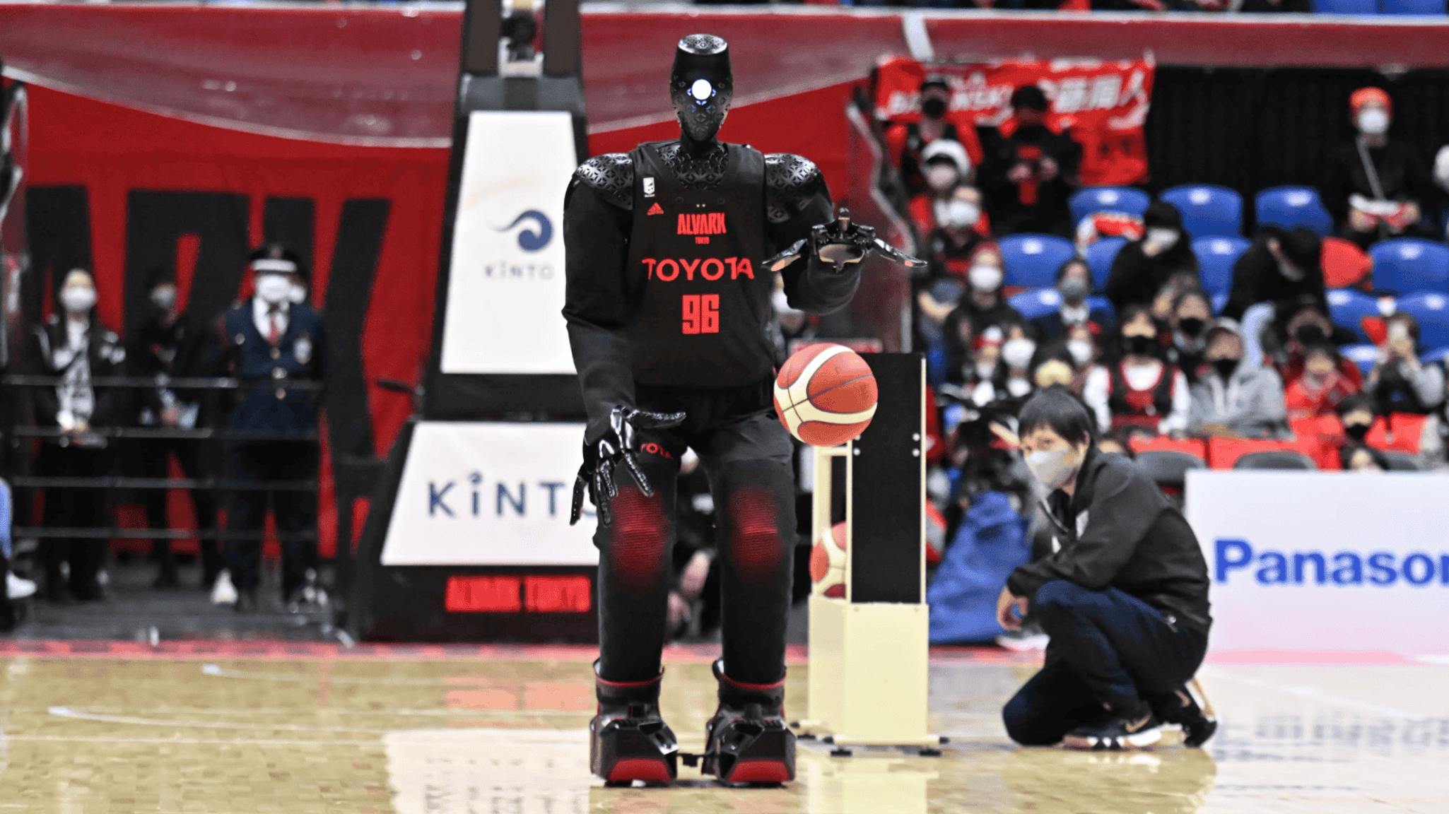 Robô de basquete acerta arremesso histórico e quebra recorde