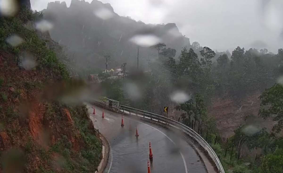 Trânsito na MT-251 no Portão do Inferno volta a ser interrompido por causa das chuvas neste sábado (14) | FTN Brasil