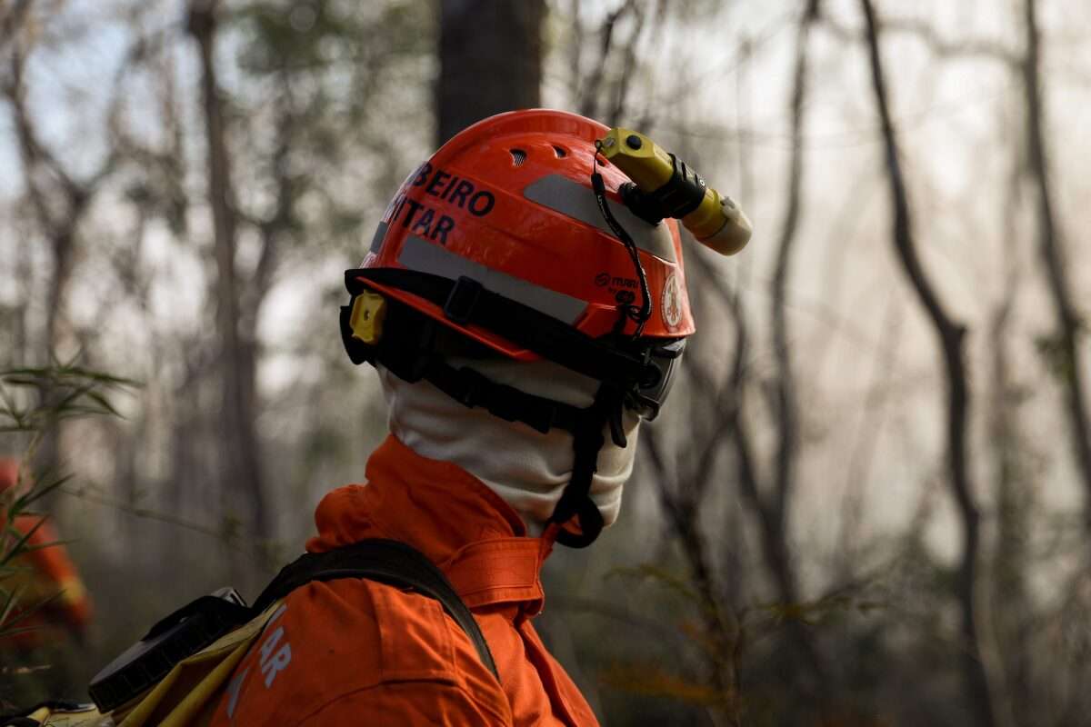 Corpo de Bombeiros aplica R$ 208,6 milhões em multas por uso irregular do fogo | FTN Brasil