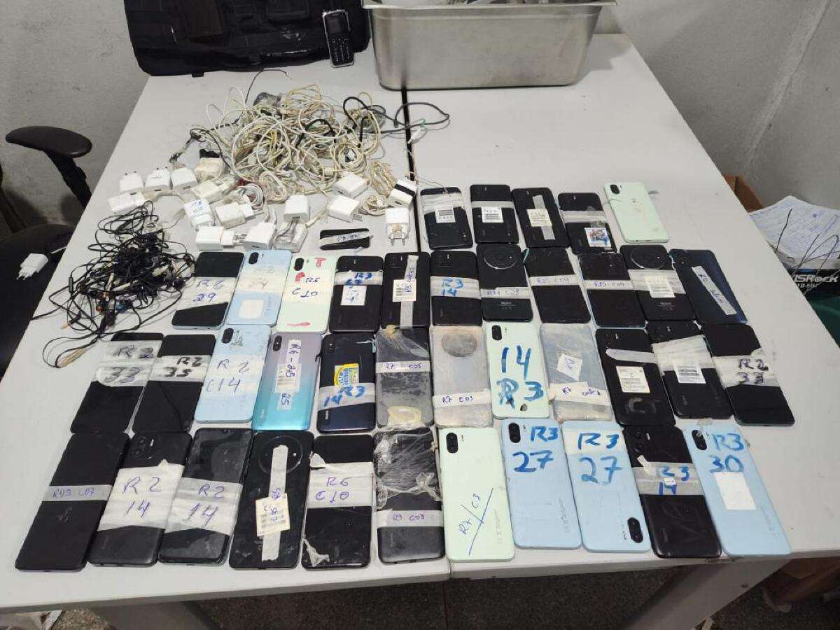 Polícia Penal realiza apreensão de aparelhos celulares e carregadores na PCE de Cuiabá | FTN Brasil