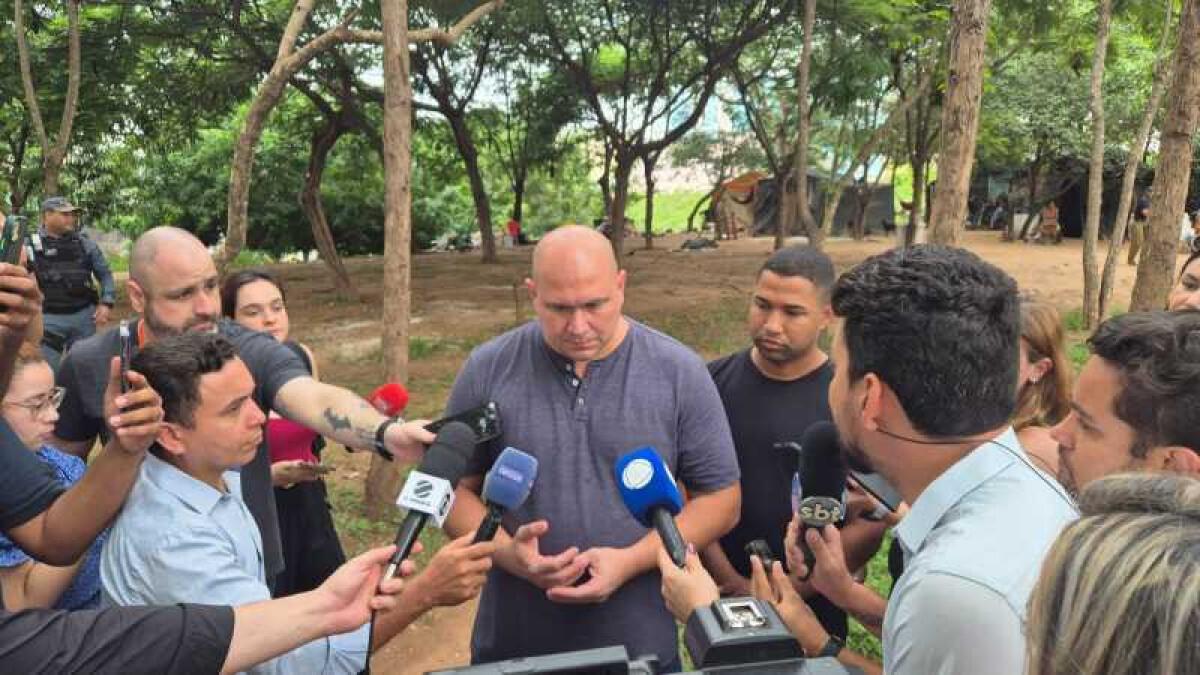 Prefeito quer abrigar moradores de rua e usuários de drogas no antigo prédio da Assistência Social e oferecer refeição em Restaurante Popular | FTN Brasil