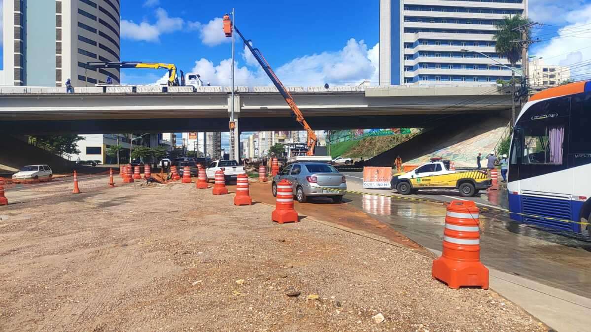 Semob alerta que intervenção de trânsito no viaduto do CPA deve durar duas semanas | FTN Brasil